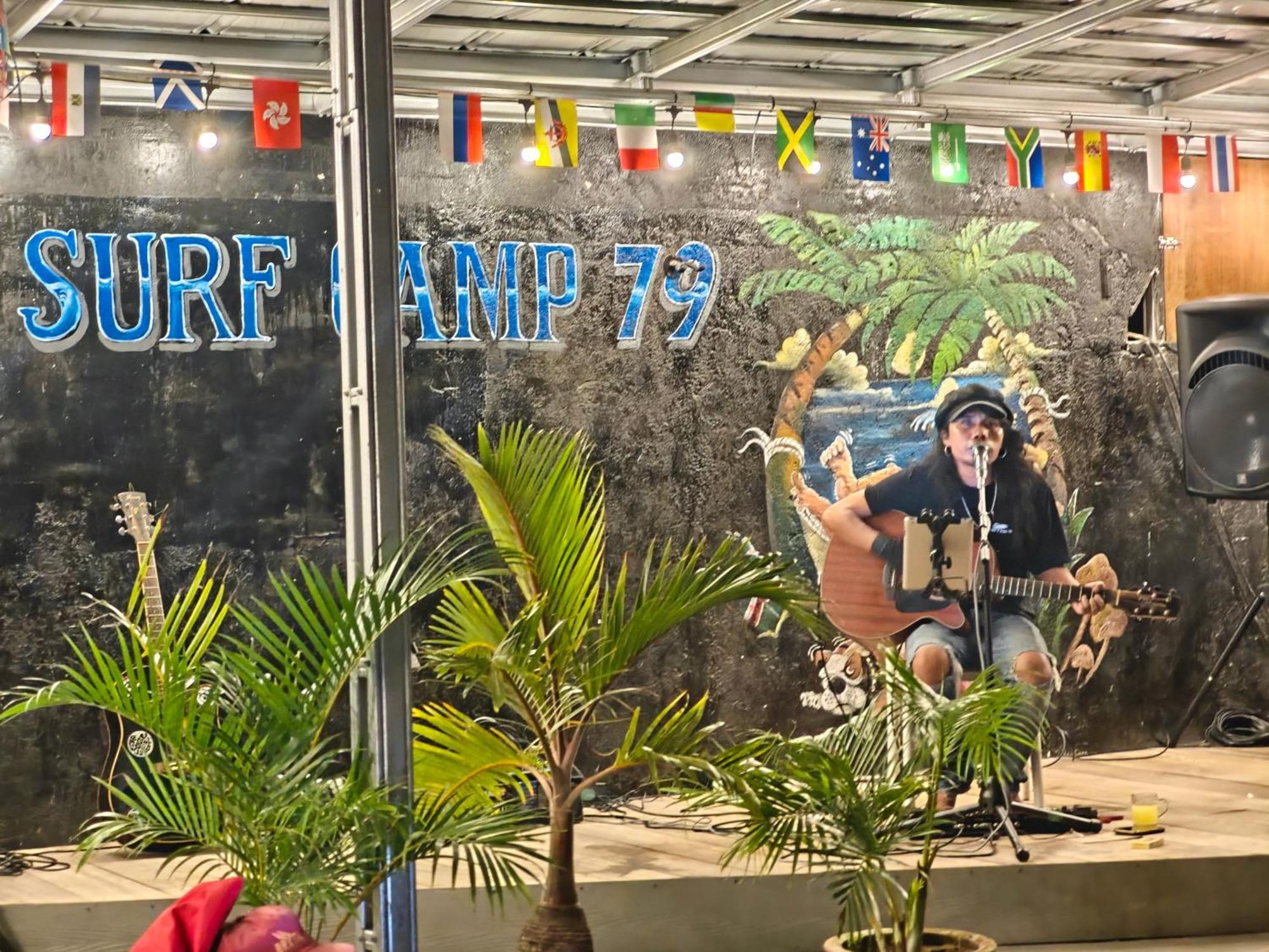 Surf Camp 79 Hotel Kuta  Luaran gambar
