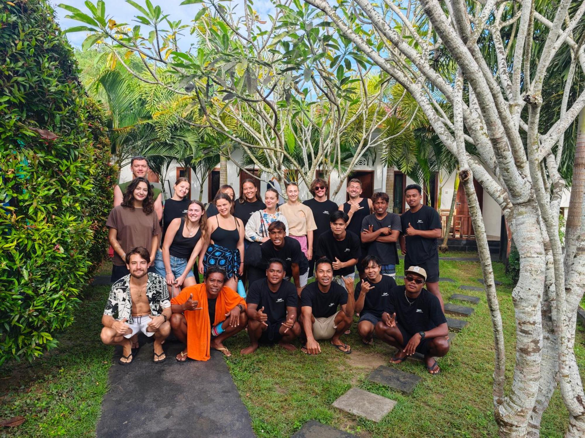 Surf Camp 79 Hotel Kuta  Luaran gambar